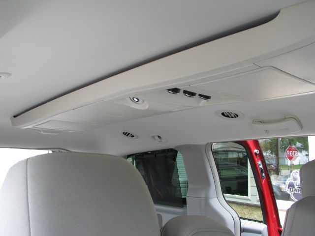 Chrysler Town and Country 2008 photo 7