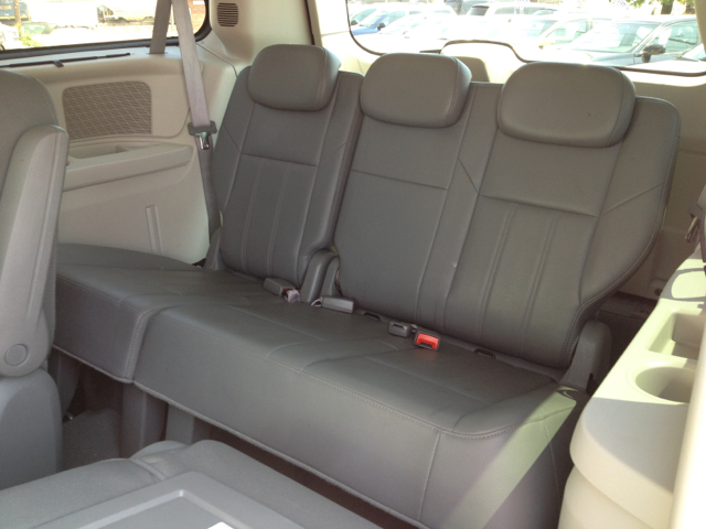 Chrysler Town and Country 2008 photo 14