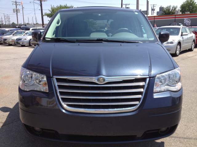 Chrysler Town and Country 2008 photo 18