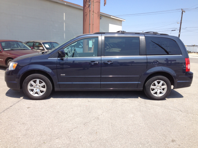 Chrysler Town and Country 2008 photo 19