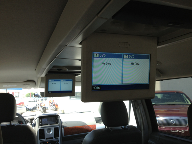 Chrysler Town and Country 2008 photo 21