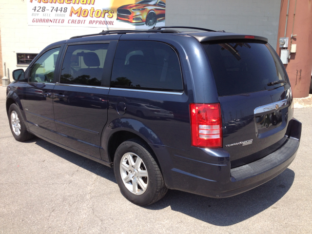 Chrysler Town and Country 2008 photo 9