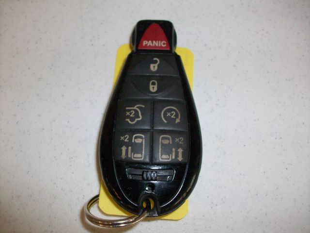 Chrysler Town and Country 2008 photo 14