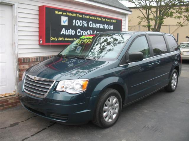 Chrysler Town and Country G35xs MiniVan