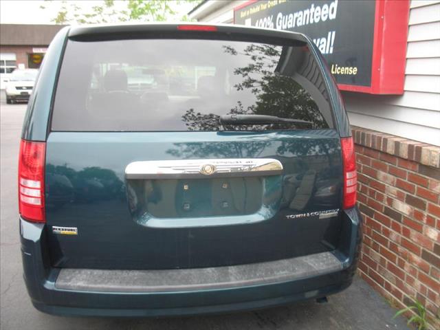Chrysler Town and Country 2009 photo 17