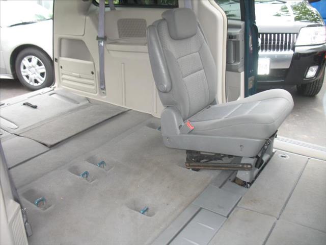 Chrysler Town and Country 2009 photo 19
