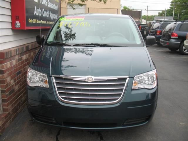 Chrysler Town and Country 2009 photo 20