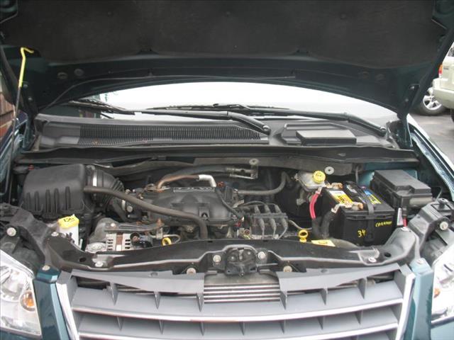 Chrysler Town and Country 2009 photo 8