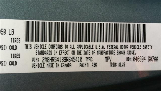 Chrysler Town and Country 2009 photo 3