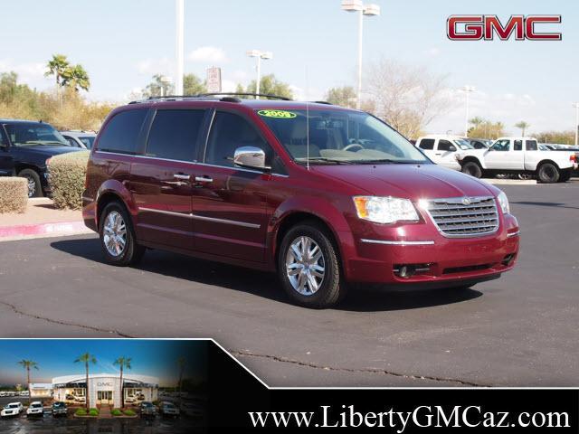 Chrysler Town and Country 2009 photo 17