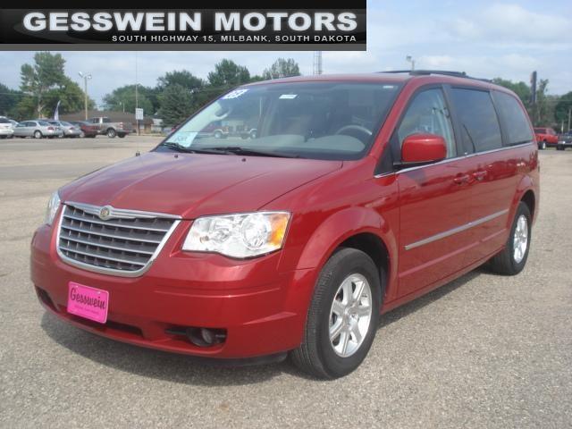 Chrysler Town and Country 2009 photo 4