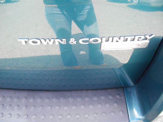 Chrysler Town and Country Elk Conversion Van MiniVan