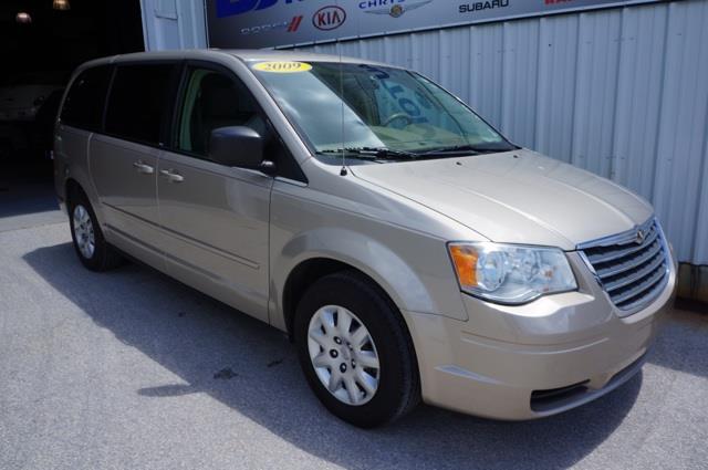 Chrysler Town and Country 2009 photo 26