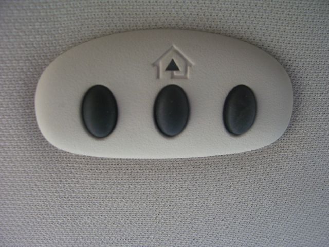 Chrysler Town and Country 2010 photo 6