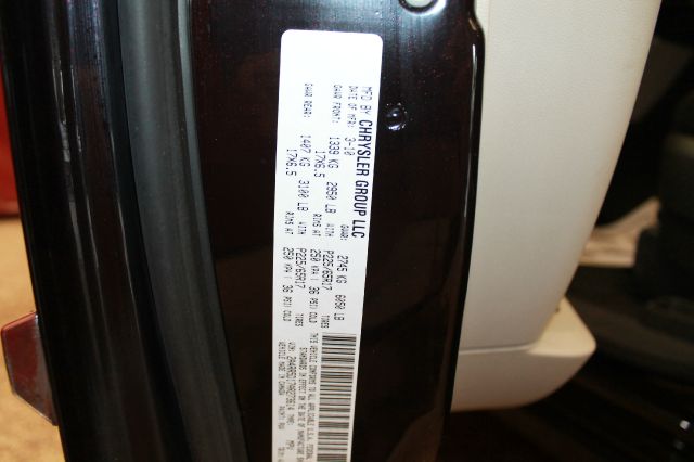 Chrysler Town and Country 2010 photo 7