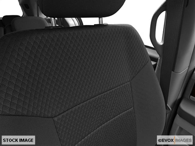 Chrysler Town and Country 2010 photo 2