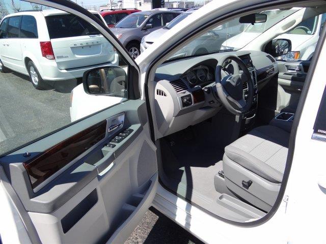 Chrysler Town and Country 3.5 MiniVan
