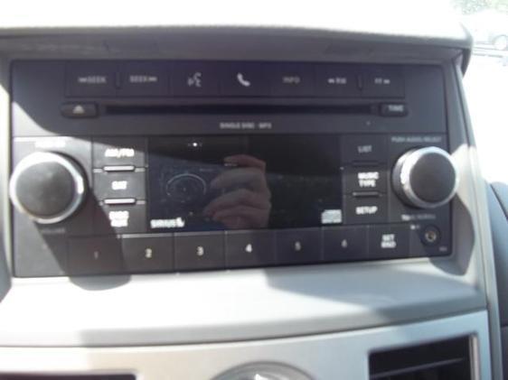 Chrysler Town and Country 2010 photo 27