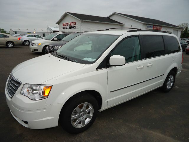Chrysler Town and Country 2010 photo 15