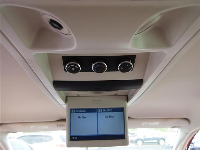 Chrysler Town and Country 2010 photo 6