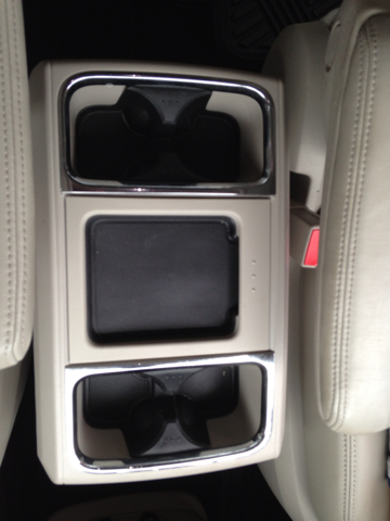 Chrysler Town and Country 2011 photo 1