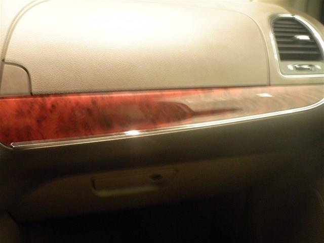 Chrysler Town and Country 2012 photo 31