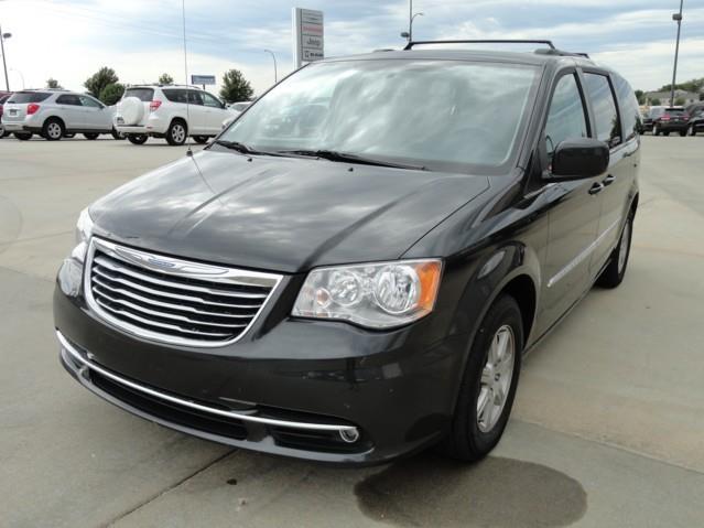 Chrysler Town and Country 3.5 MiniVan