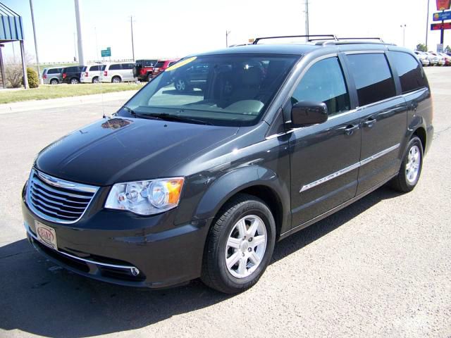 Chrysler Town and Country 2012 photo 6