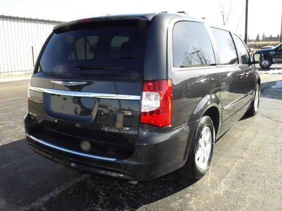 Chrysler Town and Country Unknown MiniVan