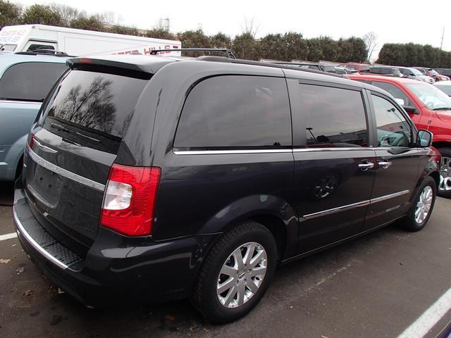 Chrysler Town and Country Limited NAV 4X4 MiniVan
