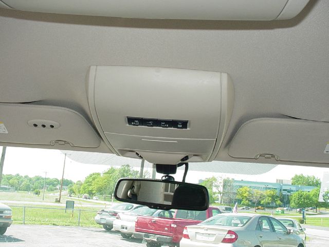 Chrysler Town and Country 2012 photo 11