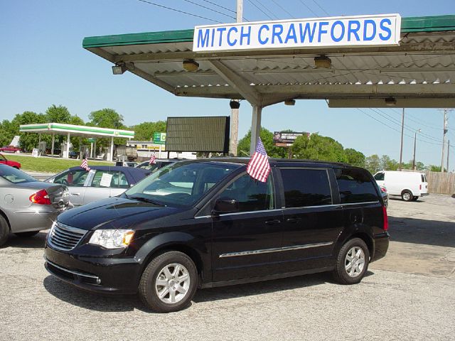 Chrysler Town and Country 2012 photo 13