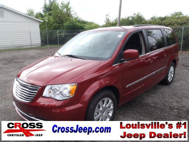 Chrysler Town and Country 2012 photo 1