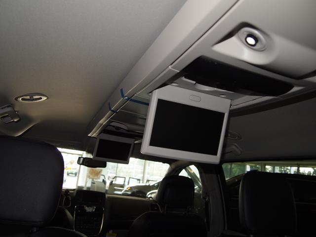 Chrysler Town and Country 2013 photo 4