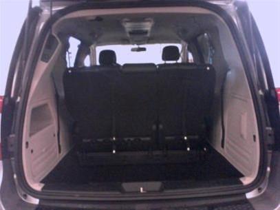 Chrysler Town and Country 2013 photo 4