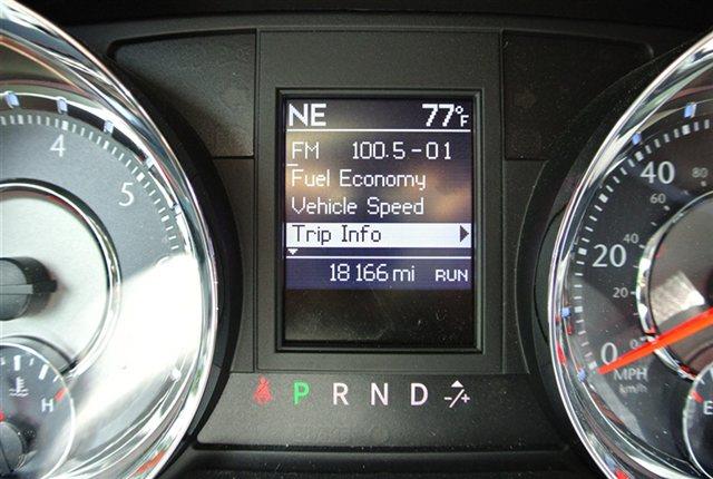 Chrysler Town and Country 2013 photo 6