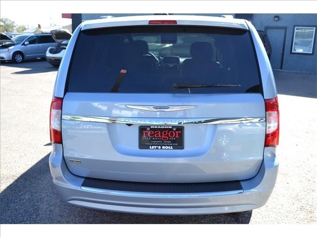 Chrysler Town and Country AUTO LX MiniVan