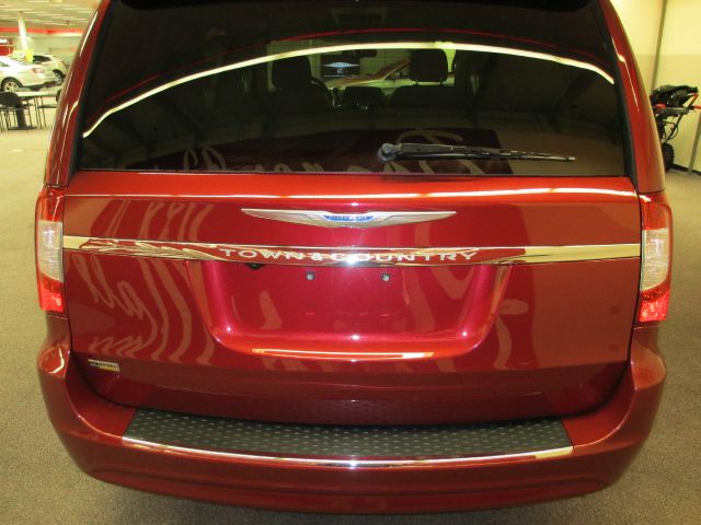 Chrysler Town and Country 3.5 MiniVan