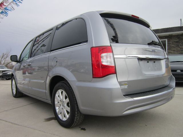 Chrysler Town and Country 2500 HD SLE Duramax MiniVan