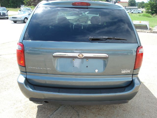 Chrysler Town and Country 2014 photo 1