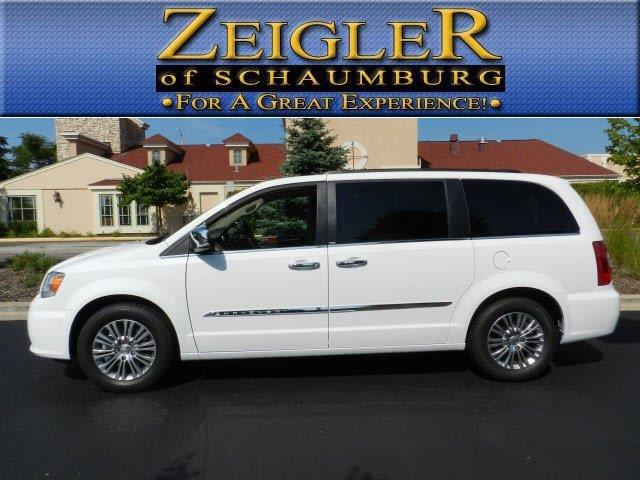Chrysler Town and Country Limited NAV 4X4 MiniVan