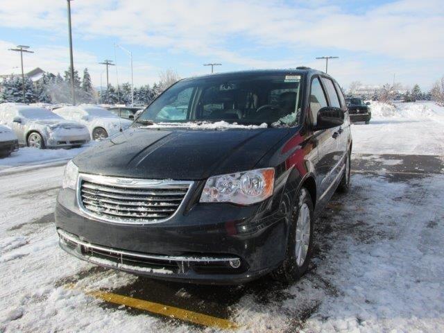 Chrysler Town and Country 3.5 MiniVan