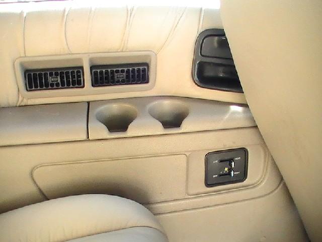 Chrysler Town and Country 1994 photo 5