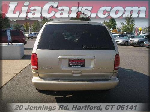 Chrysler Town and Country 2000 photo 3