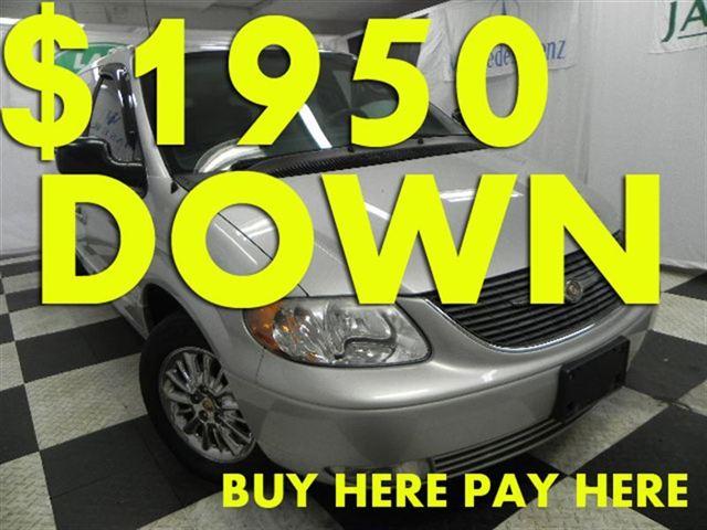 Chrysler Town and Country A7X9 MiniVan