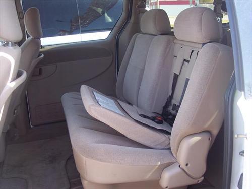 Chrysler Town and Country 2001 photo 4