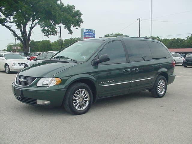 Chrysler Town and Country SLT 25 MiniVan