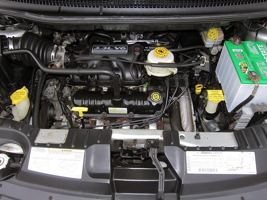 Chrysler Town and Country 2002 photo 5