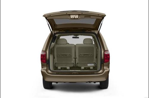 Chrysler Town and Country 2003 photo 3