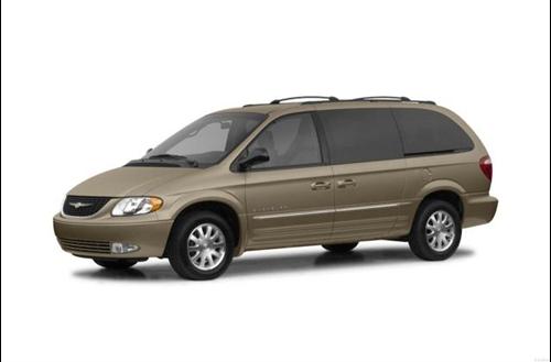 Chrysler Town and Country 2003 photo 1